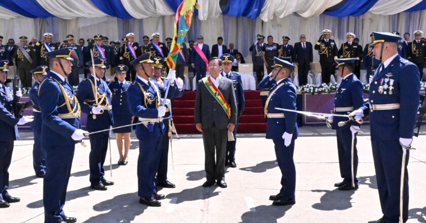 Arce celebra 100 años de la FAB y llama a estar unidos para defender avances transformadores del país