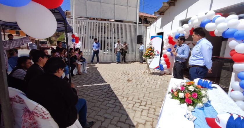 Cemento El Puente inaugura oficina comercial en Sucre