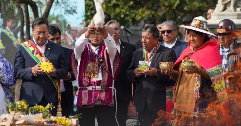 Presidente Luis Arce inicia su cuarto año de gestión con una ofrenda a la Pachamama