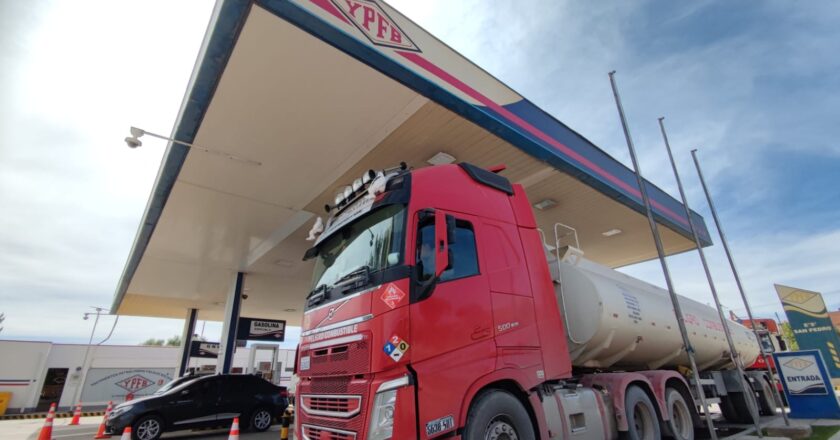 YPFB despachará más diesel y gasolina por Todos Santo