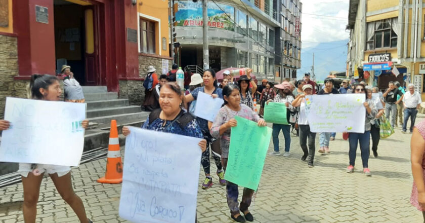 Vecinos de Coroico se movilizan contra la contaminación minera; defienden su reserva natural y el agua