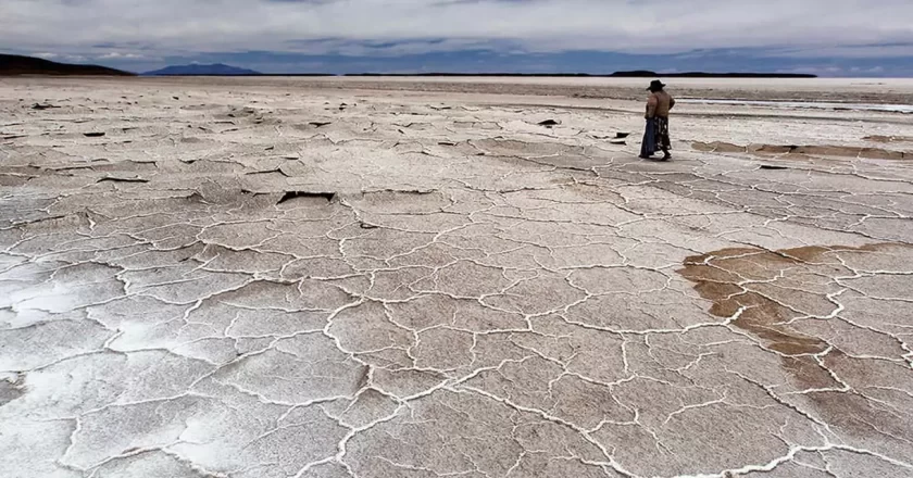 Planta piloto de extracción de litio de YLB en Coipasa inicia operaciones con salmueras