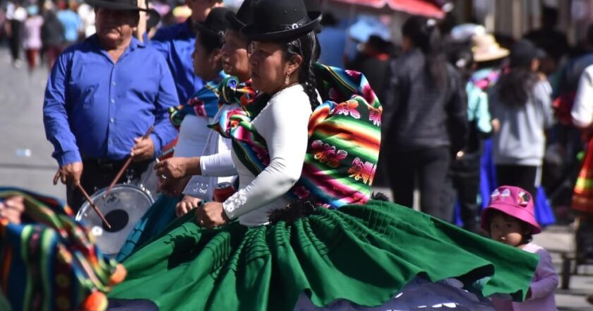 Urcupiña 2024: Entrada Autóctona ofrece danza; siguen la Folclórica, fiesta y Calvario