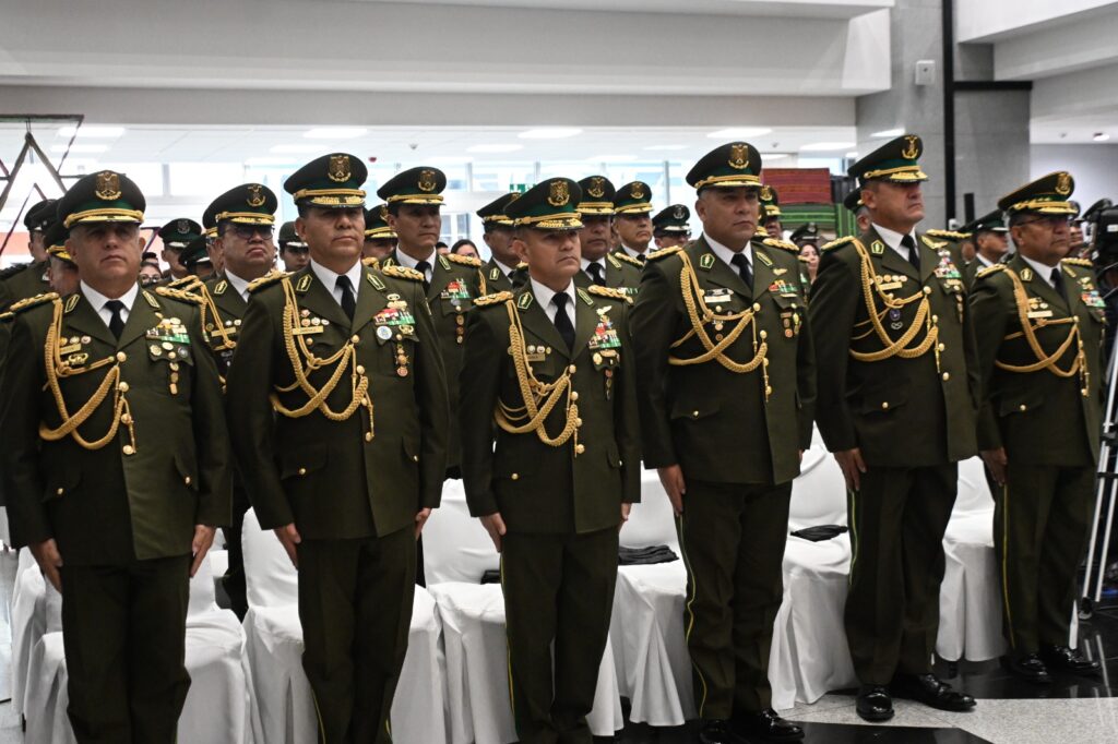 POLICÍA BOLIVIANA