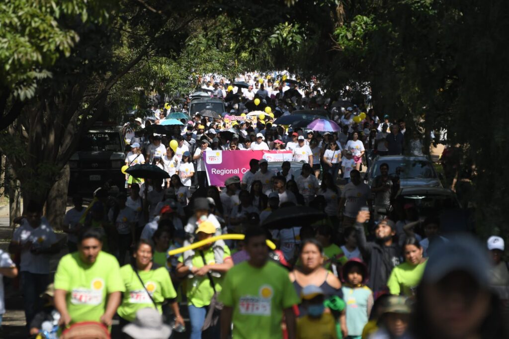 CAMINANDO POR LA VIDA