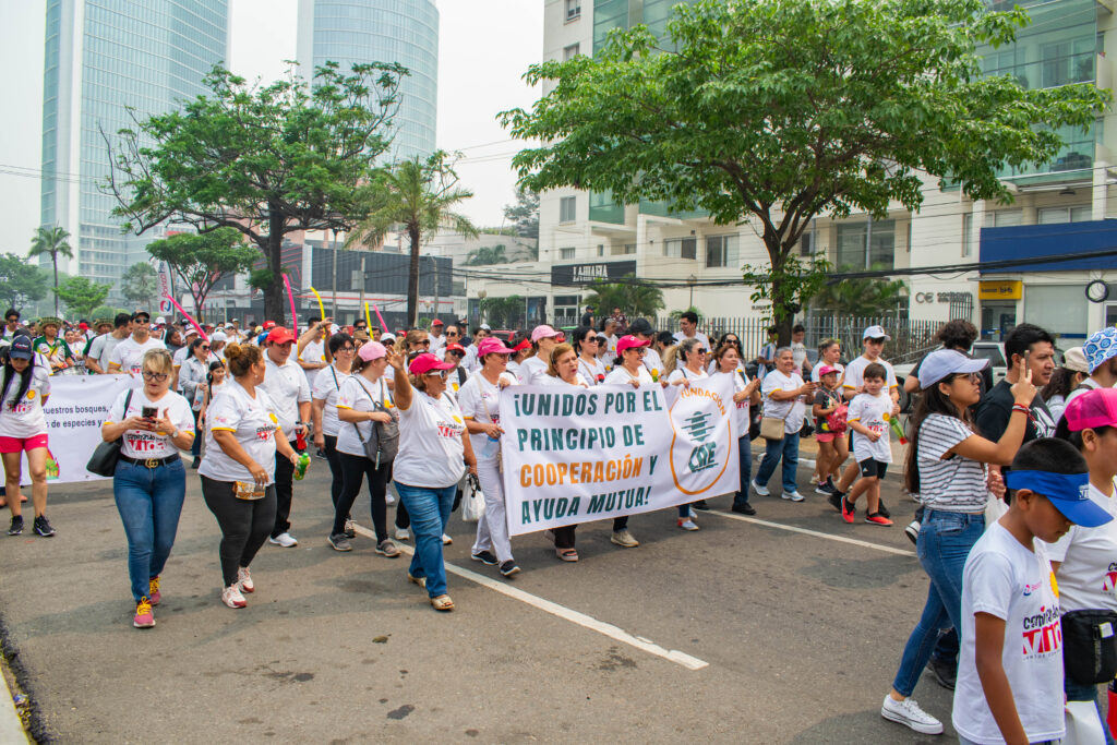 CAMINANDO POR LA VIDA