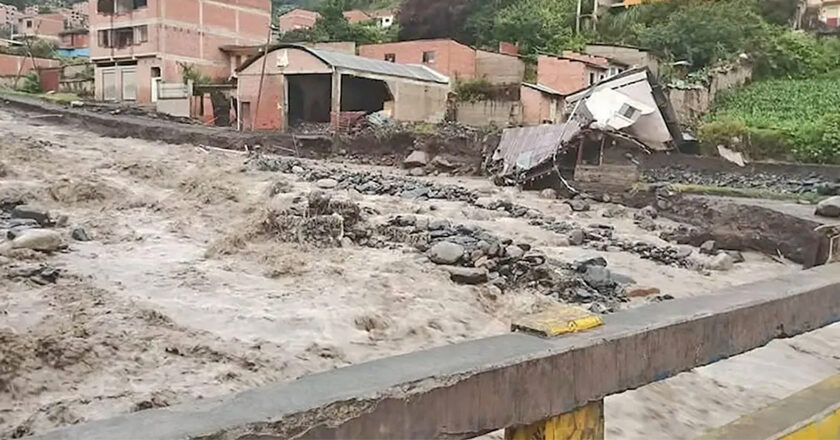 Las lluvias devastan municipios, afectan a 76 mil familias y 19 personas fallecieron