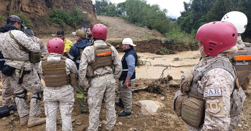 Recuperan los cuerpos de dos hermanas que fueron arrastradas por un río en Cochabamba