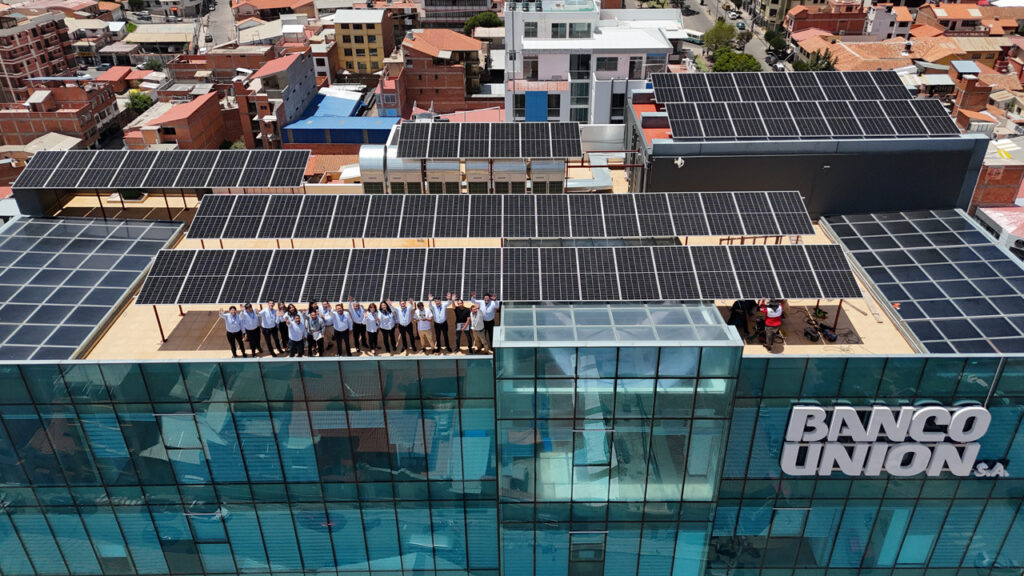 BANCO UNIÓN PANELES SOLARES