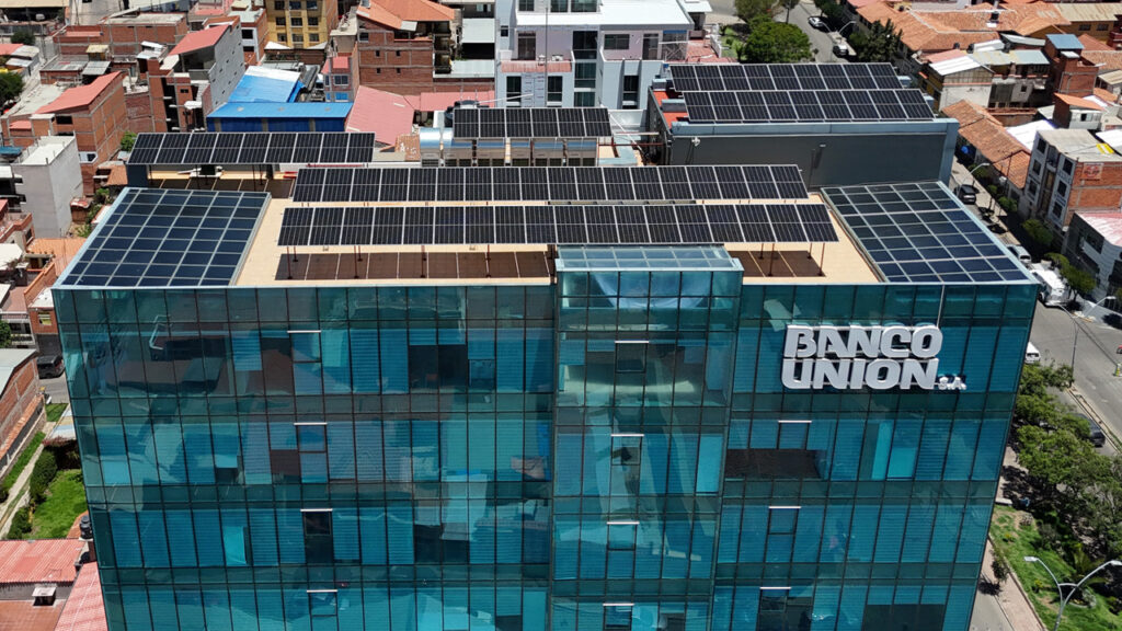 BANCO UNIÓN PANELES SOLARES