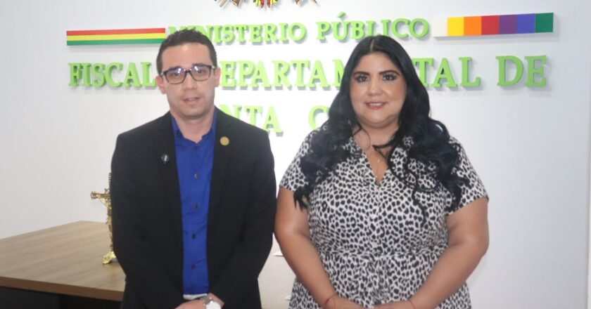 Fiscal Departamental de Santa Cruz posesionó a Jessica Echeverria como Fiscal de Materia Especializada en Delitos en Razón de Género